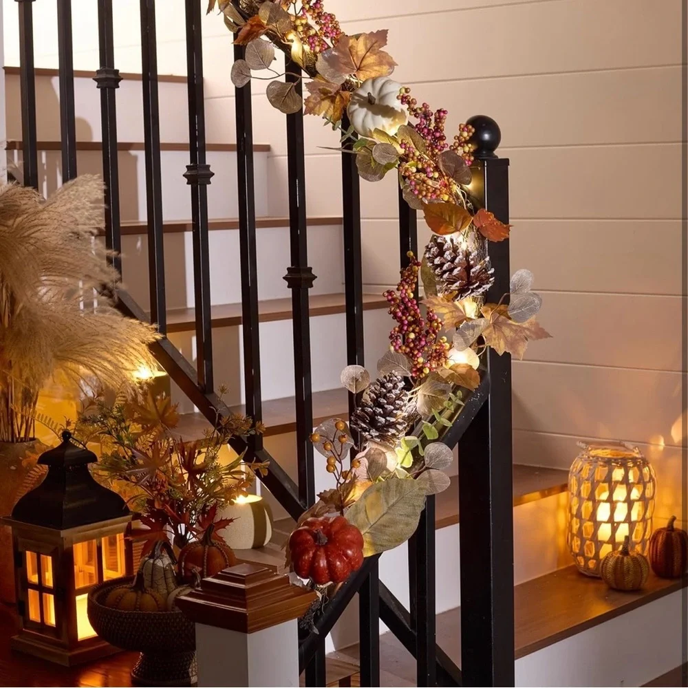 NWT Valery Madelyn Fall Maple Leaves 6’ Garland for Mantle, Table Centerpiece